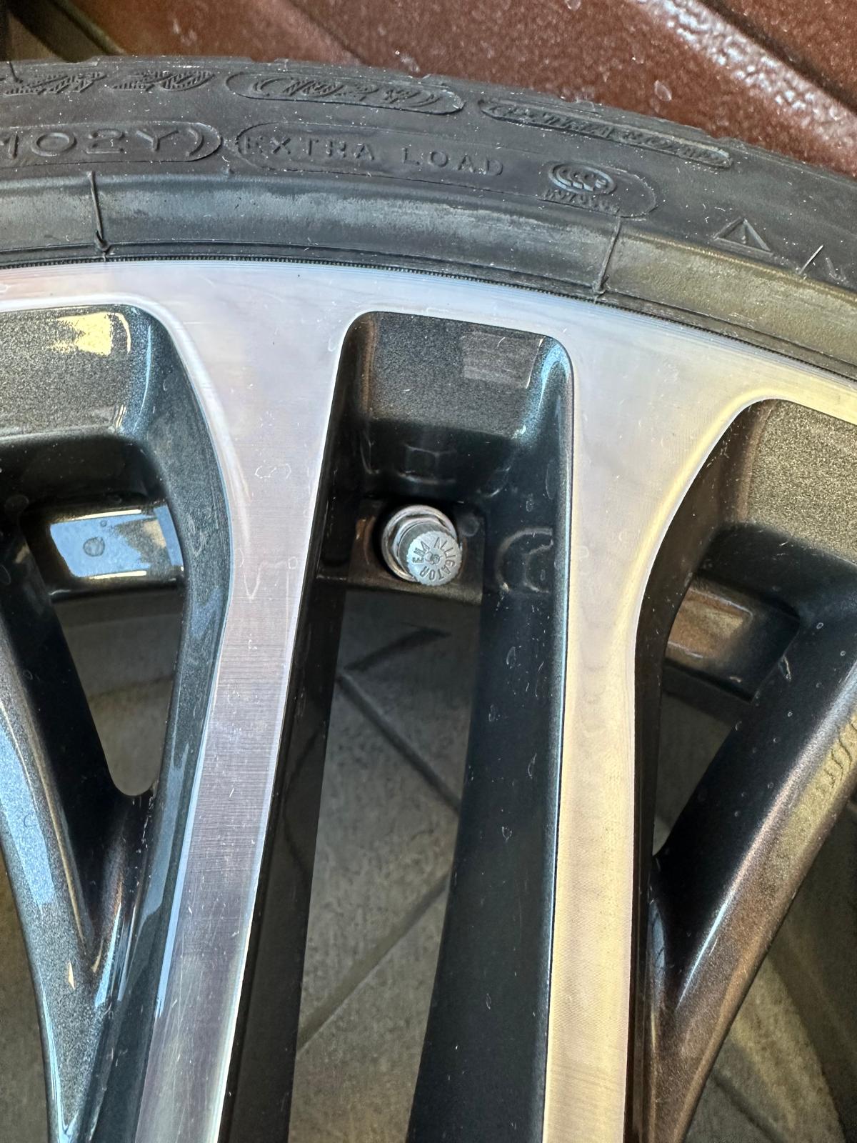 Original X3 F25 X4 F26 M Doppelspeiche 310, Wheels with pressure sensors, summer tires r20 - Image 4