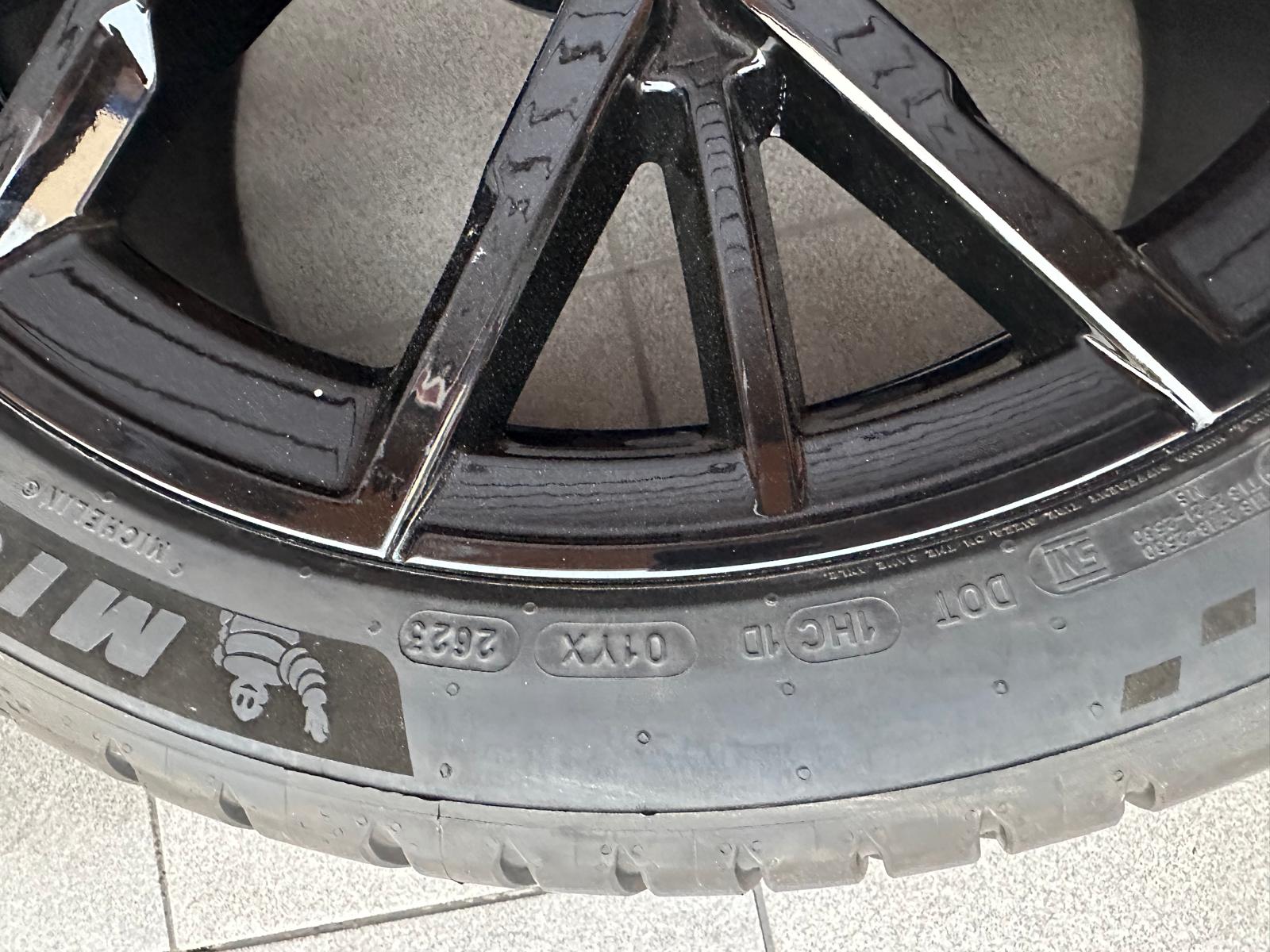 Original G30 G31 Lci M Y-Speiche 845 jet black rims with pressure sensors r19 - Image 4