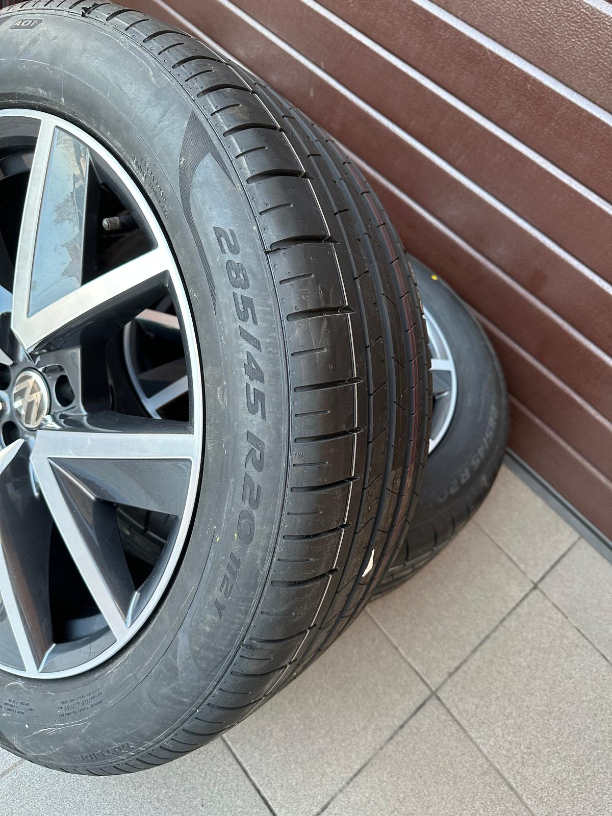 Original Touareg II Facelift Wheels with Tires Pirelli r20 - Image 5
