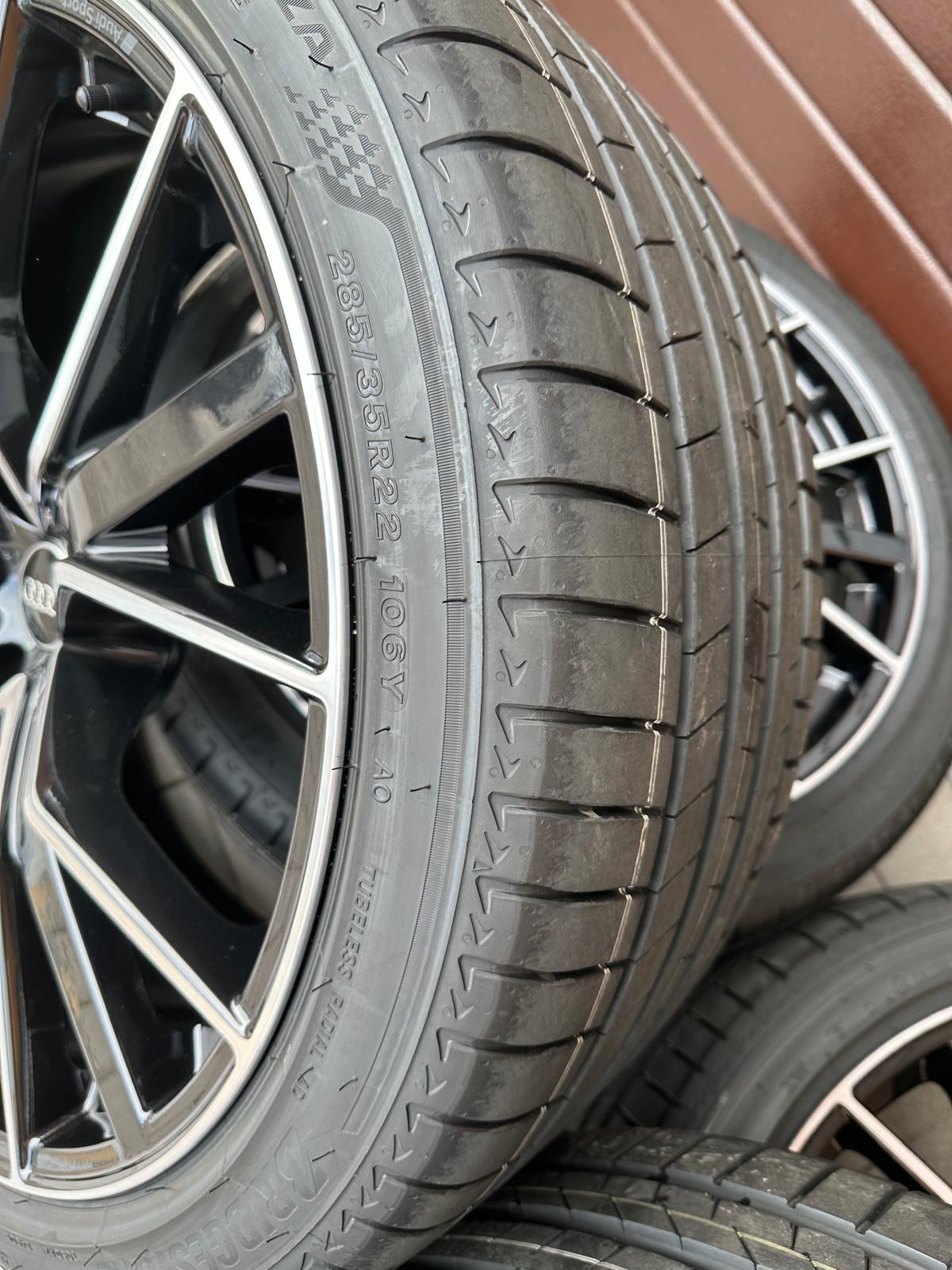 Original SQ7 Wheels with Bridgestone tires R22 - Image 4