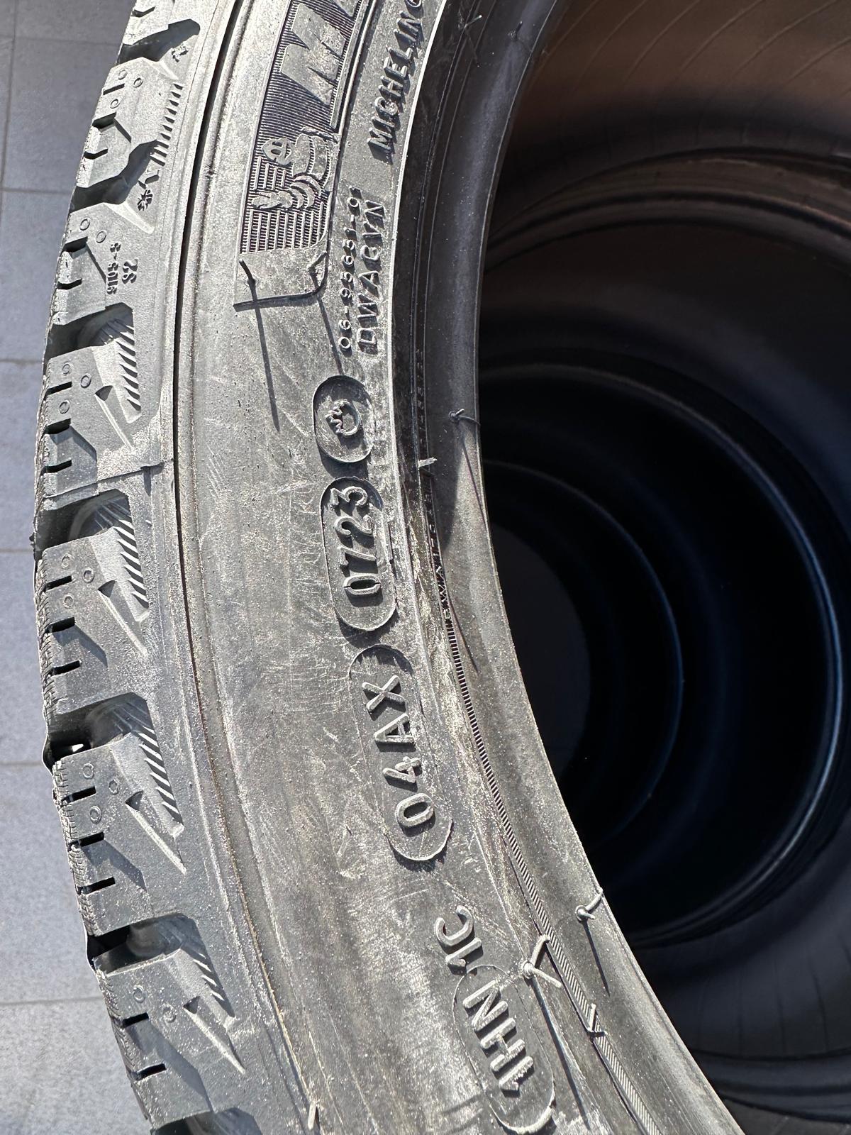 245/40R19 front, 275/35R19 rear Michelin X Ice Snow winter tires - Image 3