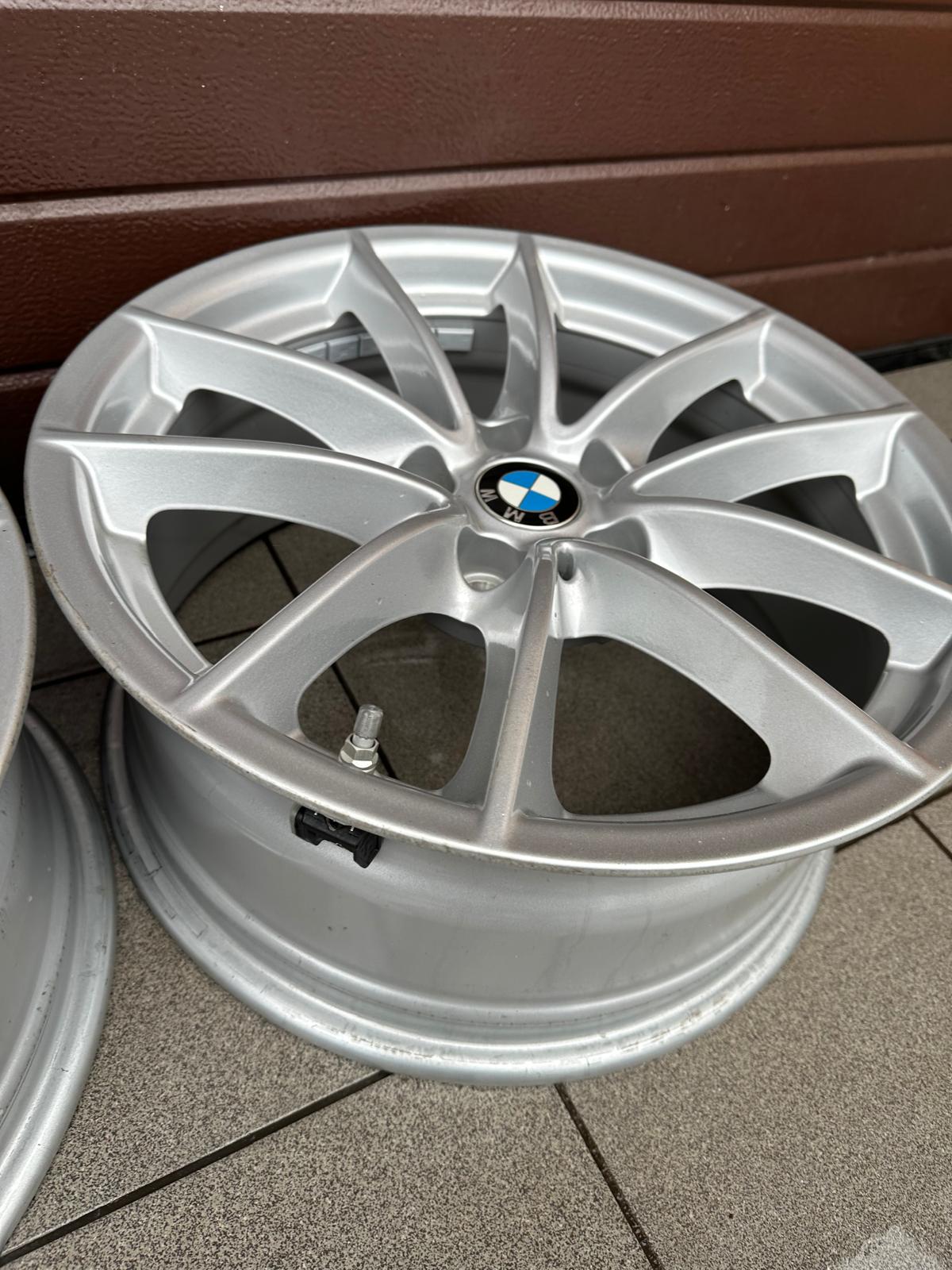 Original G30 G31 V-Spoke 618 reflex silver Wheels with pressure sensors r17 - Image 2