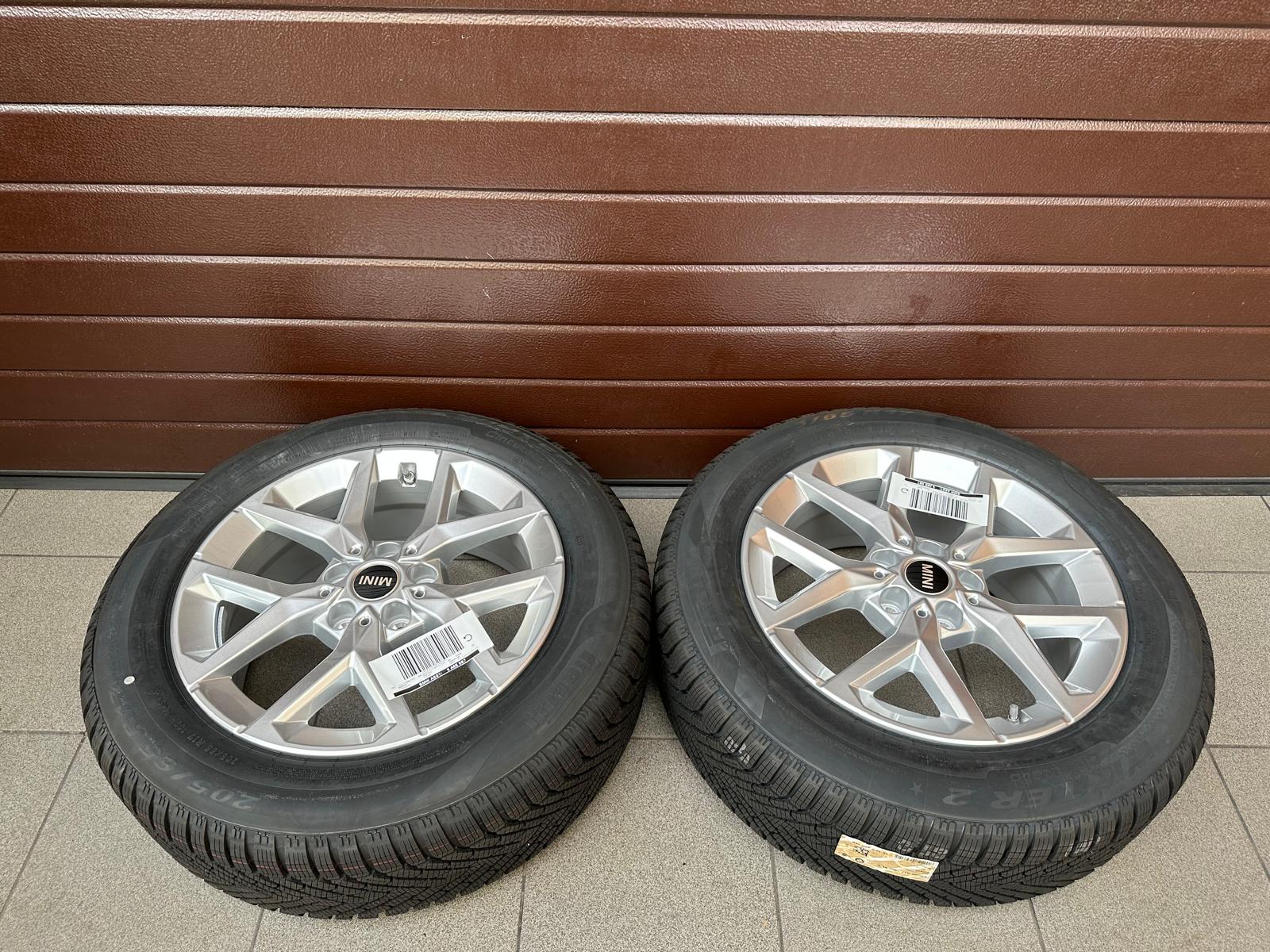 Original Mini Countryman U25 Y-Spoke 896 refined silver, Wheels with pressure sensors, Pirelli winter tires r17 - Image 5