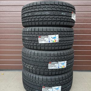 255/45r20 front 275/45r20 rear Yokohama winter tires set