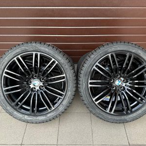 Original G30 G31M Doppelspeiche 664 jet black uni Wheels with pressure sensors, Winter tires Michelin set r19