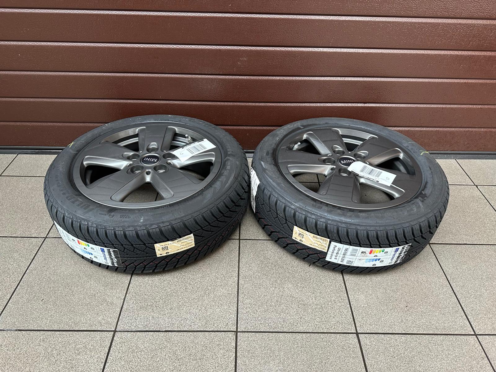 Original Revolite Spoke 517 spectre grey dark metallic F55 F56 F56 Bev F57 Wheels with pressure sensors, Good Year winter tires set r16 - Image 4