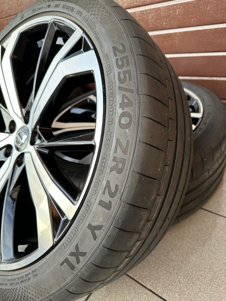 Original XC60 Wheels with Continental summer tires r21 - Image 4