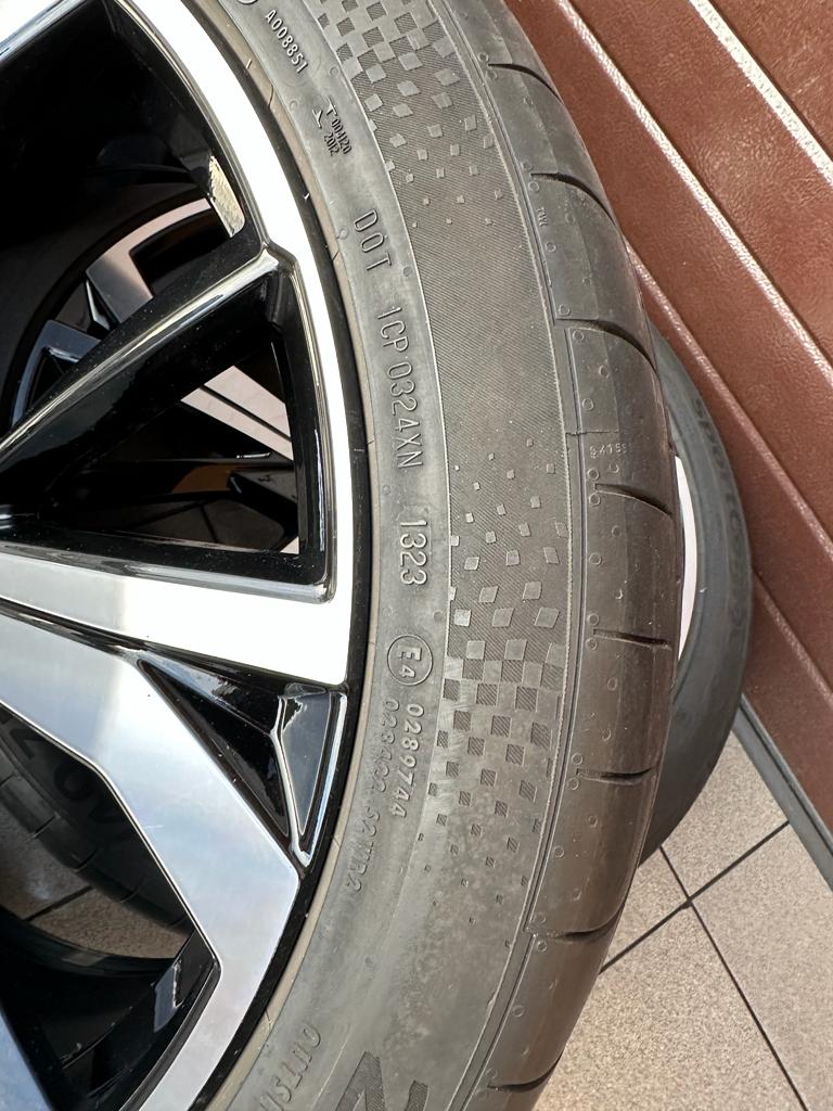 Original XC60 Wheels with Continental summer tires r21 - Image 3