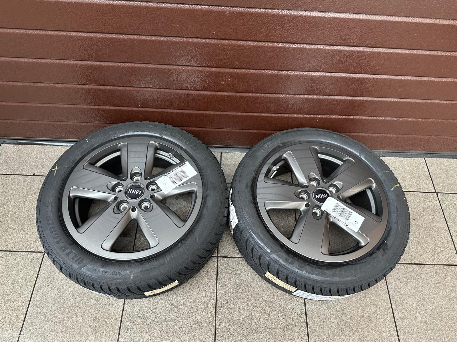 Original Revolite Spoke 517 spectre grey dark metallic F55 F56 F56 Bev F57 Wheels with pressure sensors, Good Year winter tires set r16 - Image 5