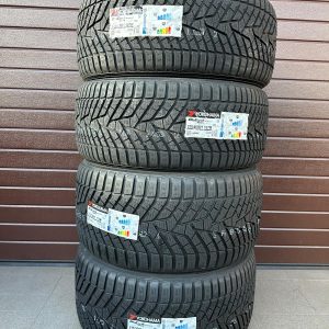275/40r21 front 315/35r21 rear, Yokohama V905 winter tires set