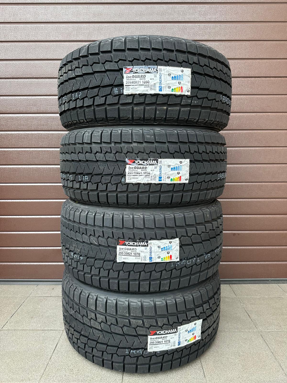 265/40r21 front 295/35r21 rear, Yokohama G075 winter tires set
