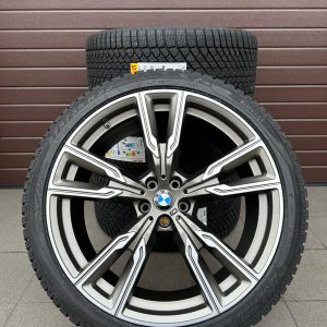 Original winter G05 X5 G06 X6 M V-Spoke 747 ceriumgrey, Wheels with pressure sensors, Pirelli Winter2 tires r22