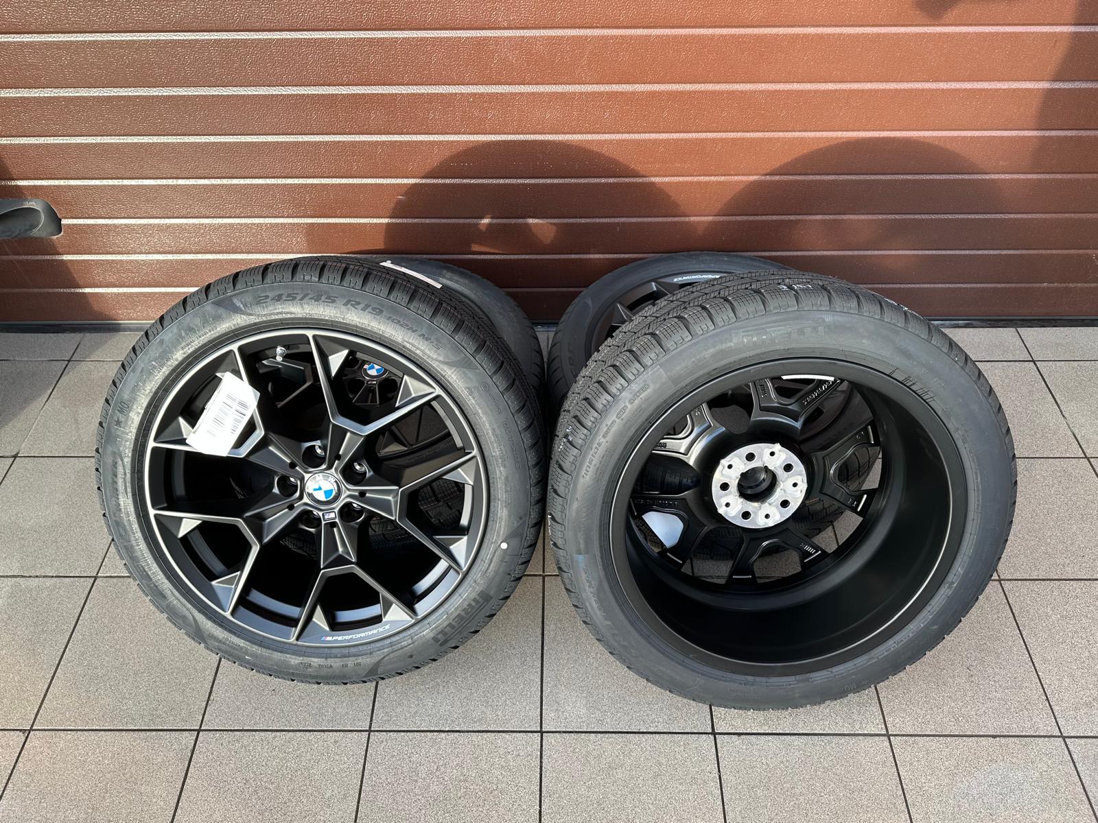 Original G60 G61 i5 M Performance Y-Spoke 942M jet black matt Wheels with pressure sensors, Pirelli r19 - Image 7