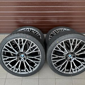 Original G05 X5 G06 X6 LCI Style 745i Individual, Wheels with pressure sensors, tires r22