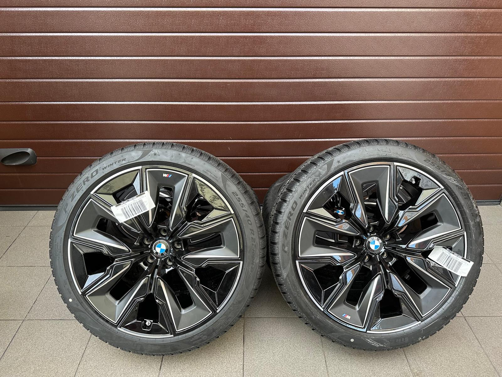 Original G70 M Aerodynamic 909M bicolor (jet black uni) Wheels with pressure sensors, Pirelli winter tires set r21