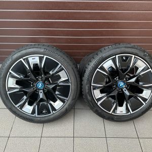 Original iX3 G08 X3 G01 X4 G02 Aerodynamik 890 bicolor (jet black uni / glanzgedreht) Wheels with pressure sensors, tires Bridgestone r20
