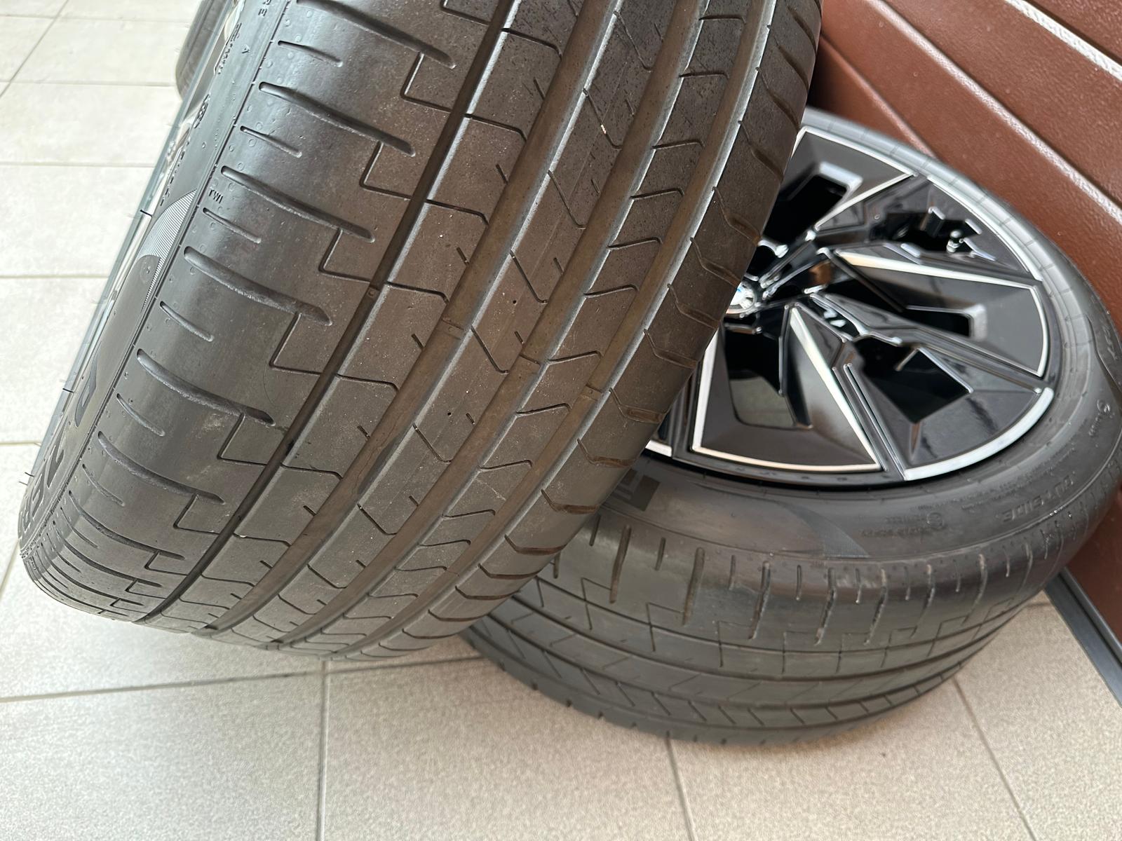 Original i7 G70 M909 Aerodynamic, Wheels with pressure sensors, Pirelli tires r21 - Image 4