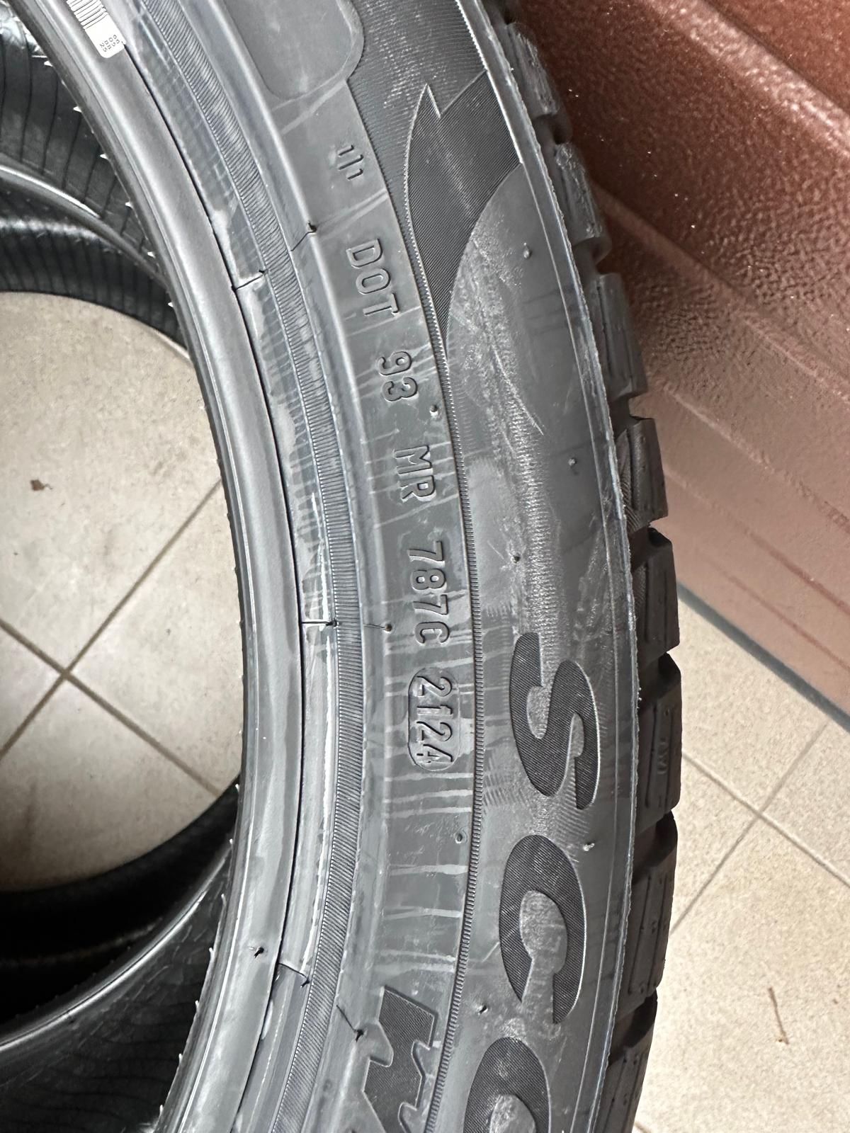 275/40r21 front 315/35r21 rear, Pirelli Scorpion XL R-F winter tires set - Image 5