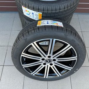 Original V-Class / Vito W447 W448 10-Speichen Wheels with pressure sensors, Pirelli tires r19