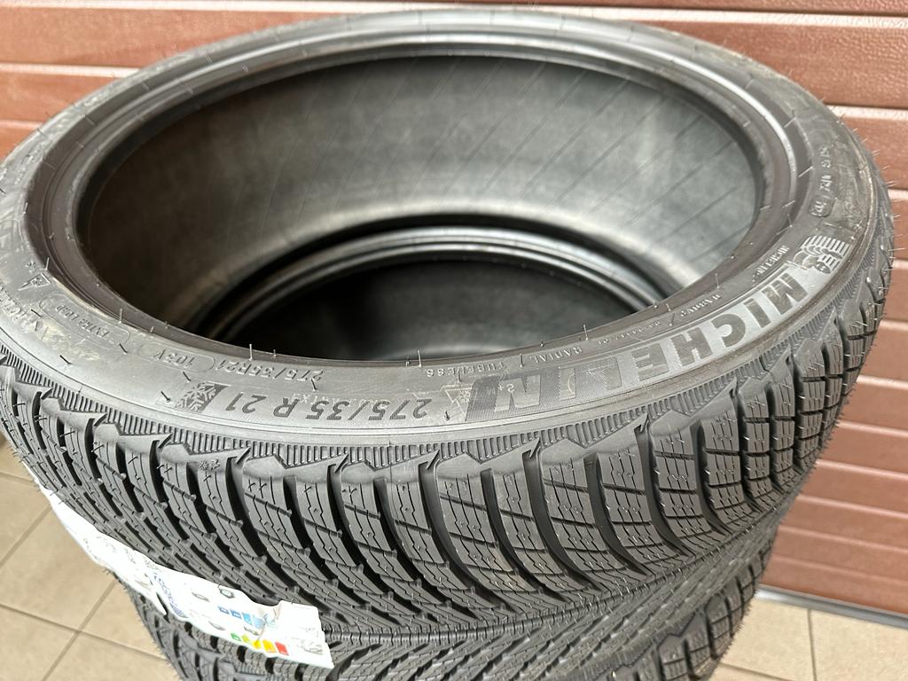 275/35R21 front, 315/30R21 rear Michelin Pilot Alpin 5 Winter tires - Image 2