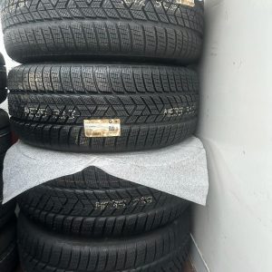255/45r20 Pirelli Scorpion Winter tire set