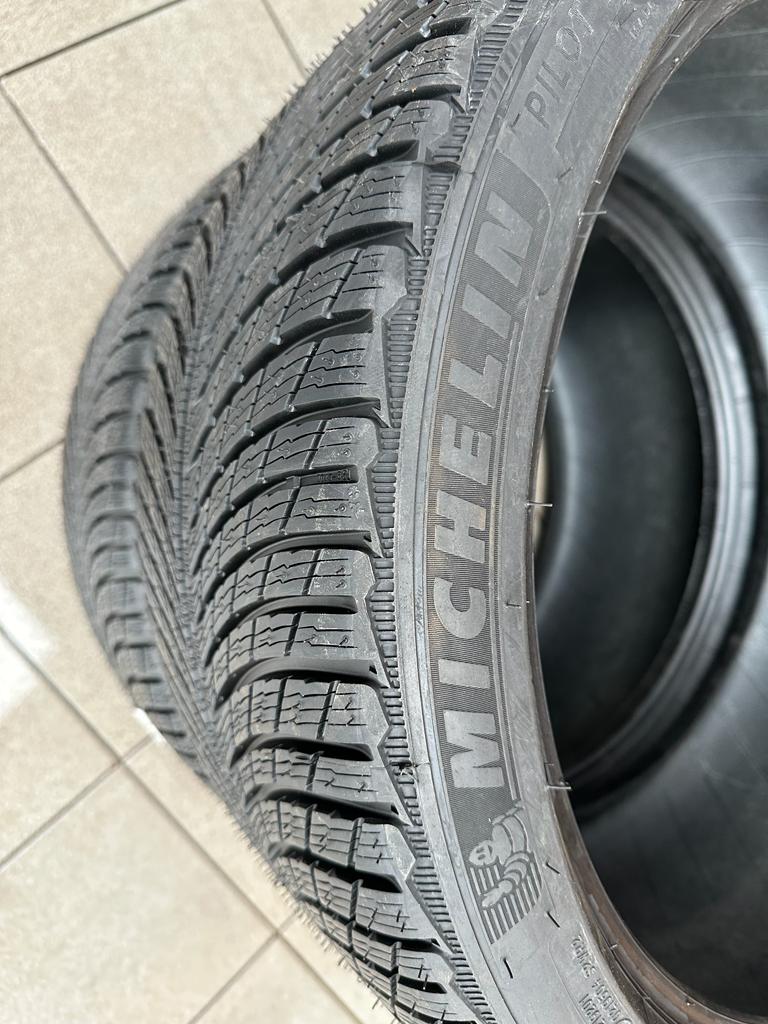 275/35R21 front, 315/30R21 rear Michelin Pilot Alpin 5 Winter tires - Image 6