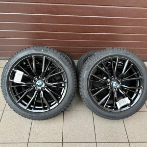 Original M Performance Doppelspeiche 796 black matt G42 G20 G21 G22 G23 Wheels with pressure sensors, Pirelli r18
