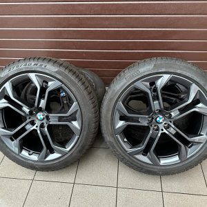 Original G05 X5 G06 X6 Y-Spoke 744 orbitgrey, Wheels with pressure sensors, Pirelli Winter tires r21