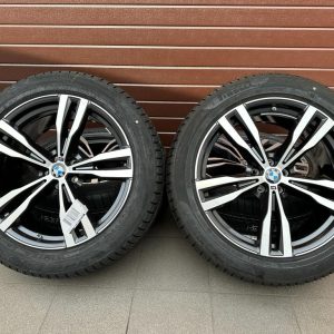 Original G07 X7 Lci M Doppelspeiche 754 bicolor (orbitgrey / glanzgedreht) Wheels with pressure sensors for winter tires Pirelli r21