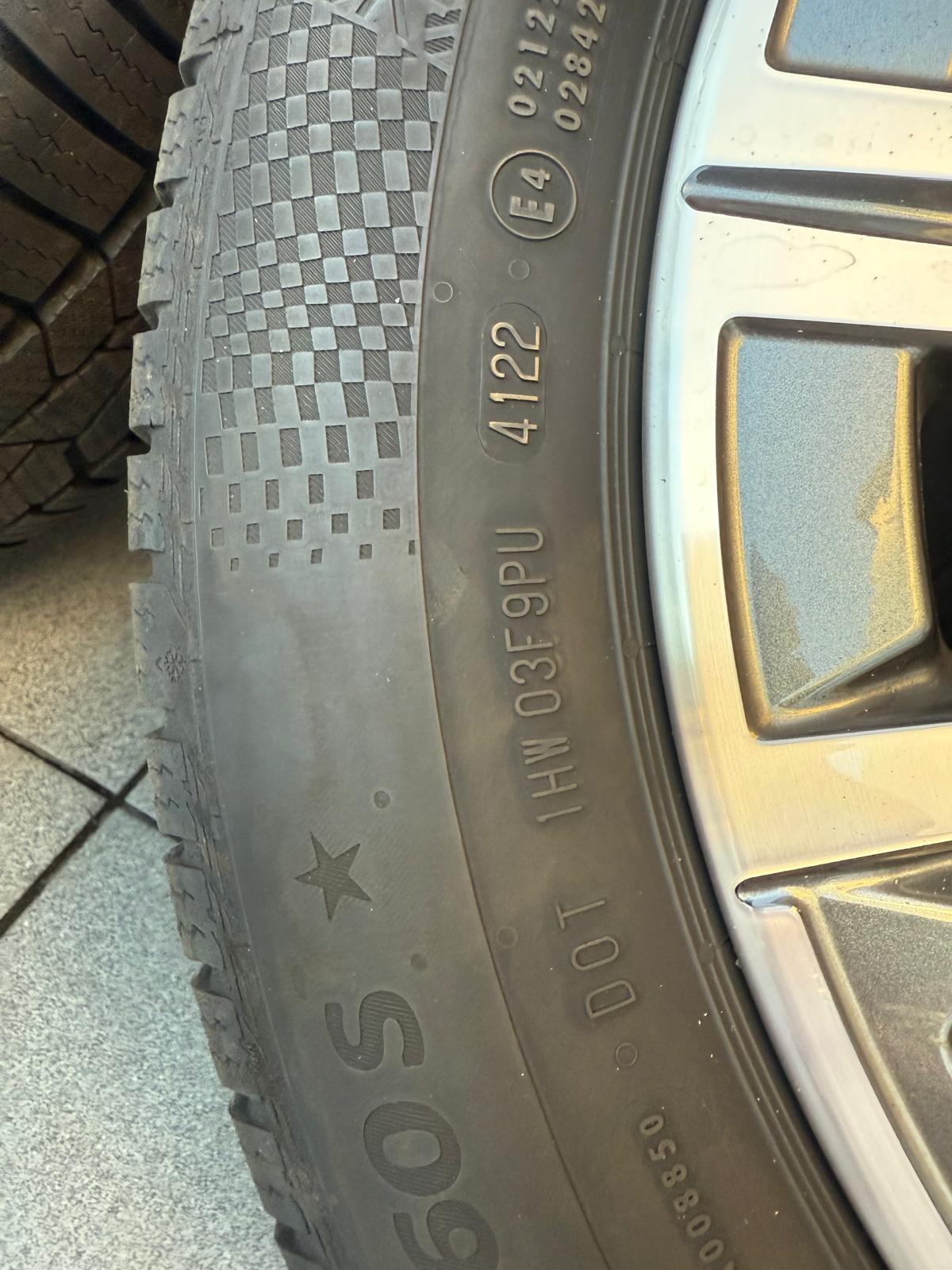 Original U06 Active Tourer 2 series, Styling 833 V-Spoke Wheels with pressure sensors, winter tires Continental r17 - Image 4
