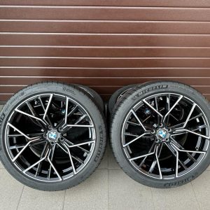 Original M8 F91 F92 M Sternspeiche 811 bicolor (schwarz / glanzgedreht) Wheels with pressure sensors, Michelin r20