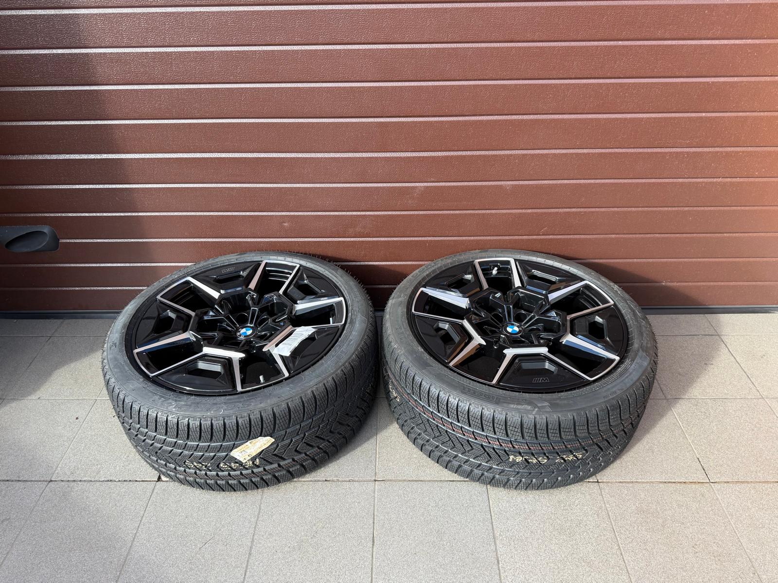Original G09 XM Styling 922M Black Wheels with pressure sensors, Winter tires Pirelli r22 - Image 5