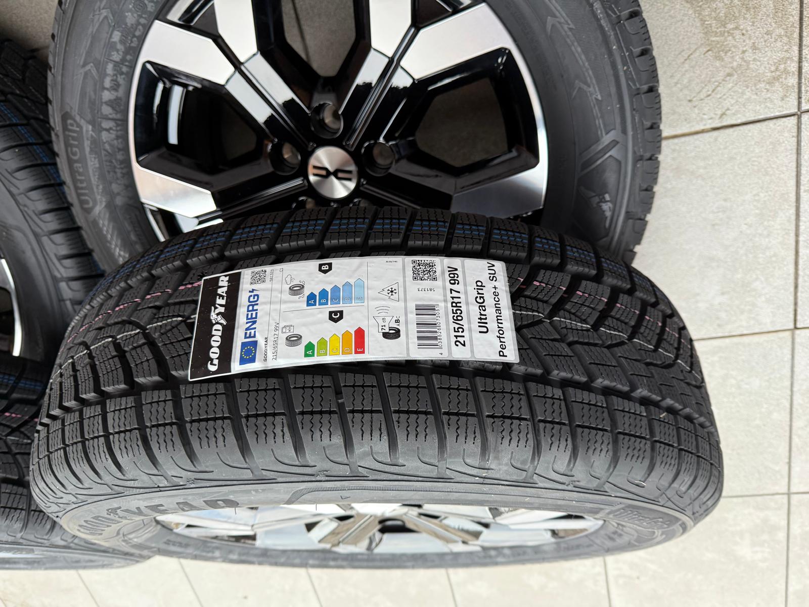 Original Dacia Duster New model, Wheels with Good Year Winter tires r17 - Image 5