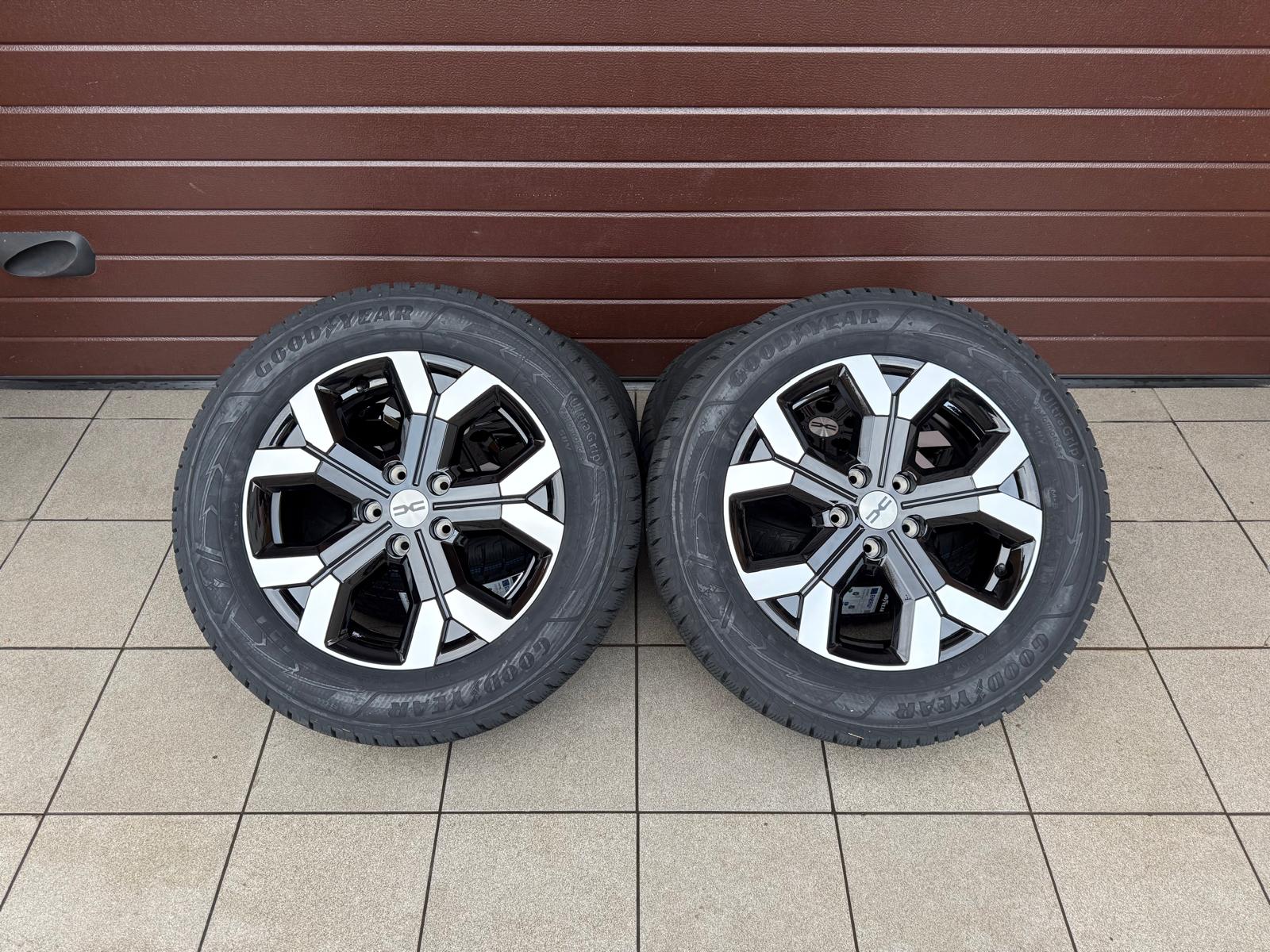 Original Dacia Duster New model, Wheels with Good Year Winter tires r17 - Image 2