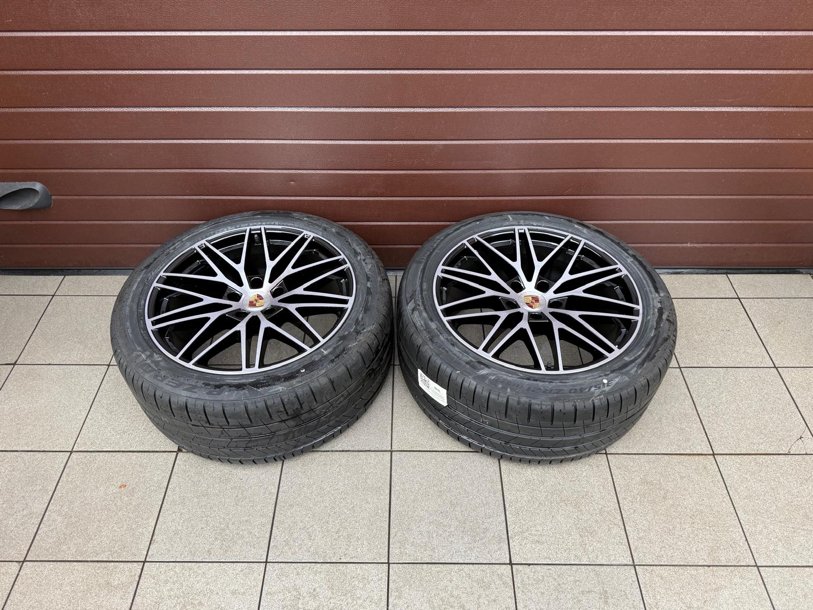 Original Cayenne / Cayenne Coupe RS Spyder design. Painted in Black (high gloss) with polished frontal areas, Wheels with pressure sensors, Pirelli Summer tires r21 - Image 6