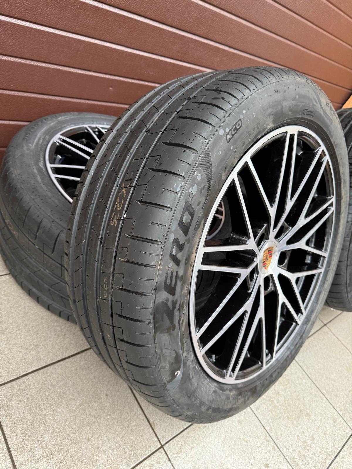 Original Cayenne / Cayenne Coupe RS Spyder design. Painted in Black (high gloss) with polished frontal areas, Wheels with pressure sensors, Pirelli Summer tires r21 - Image 2