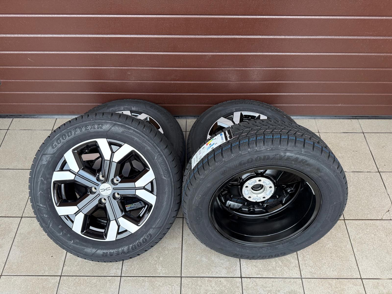 Original Dacia Duster New model, Wheels with Good Year Winter tires r17 - Image 7
