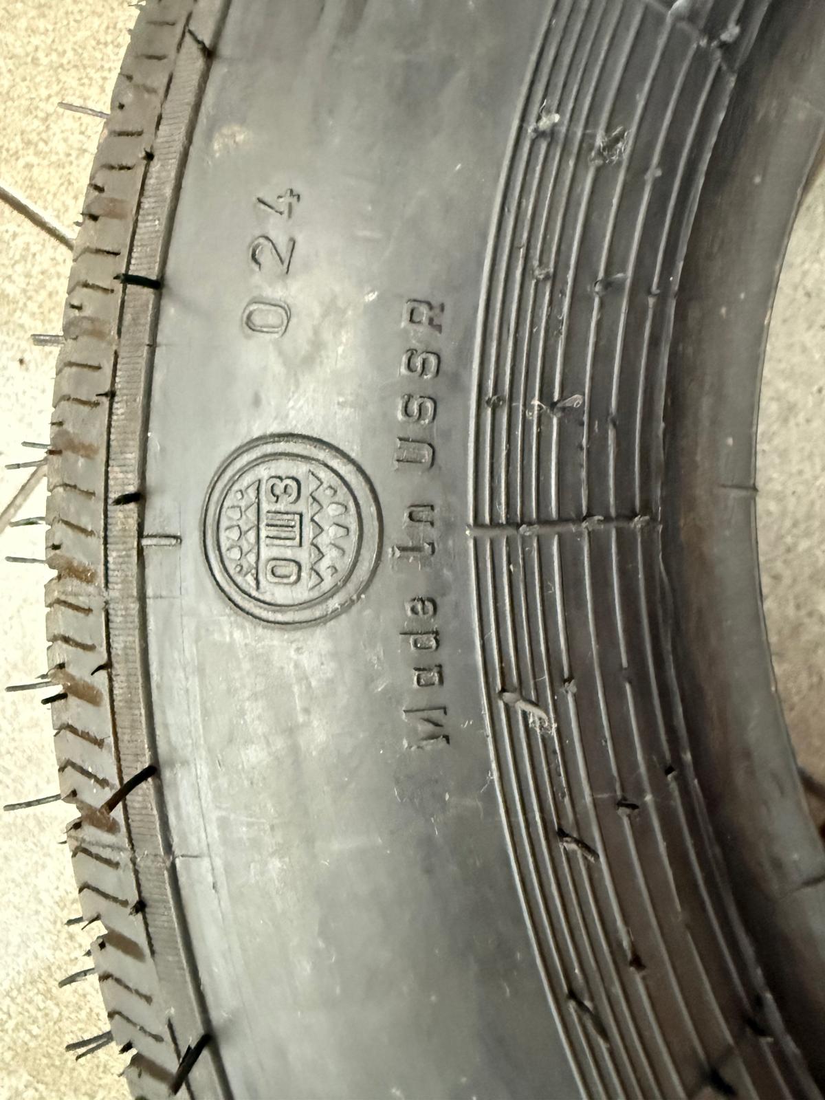 165-13/6,45-13 M-145 78P New Retro Tire - Image 6