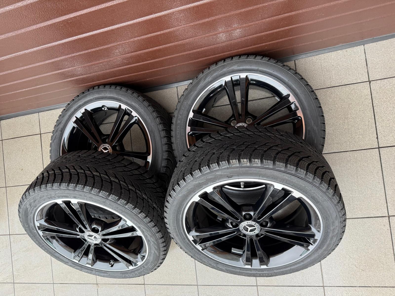 Original CLA C/X118 Wheels with pressure sensors, Winter tires Nokian r18