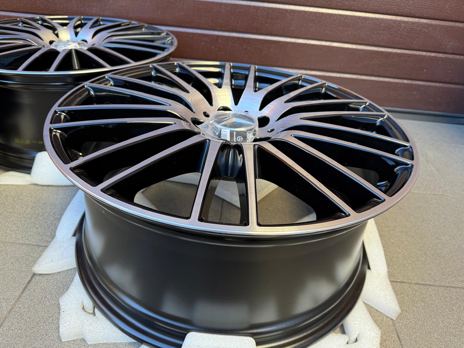 Original Glc W254 multi-spoke black wheels r20 - Image 2