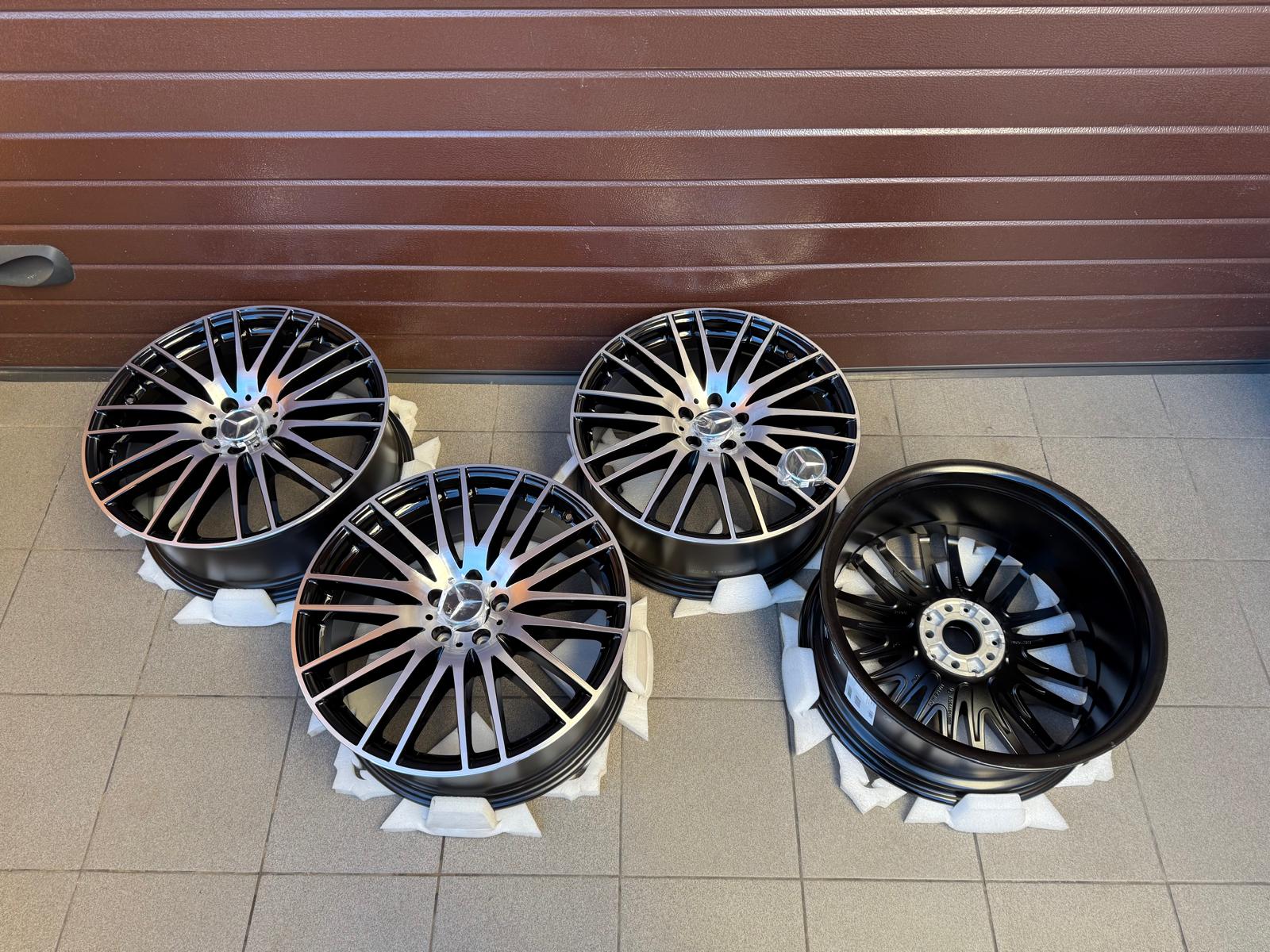 Original Glc W254 multi-spoke black wheels r20 - Image 3