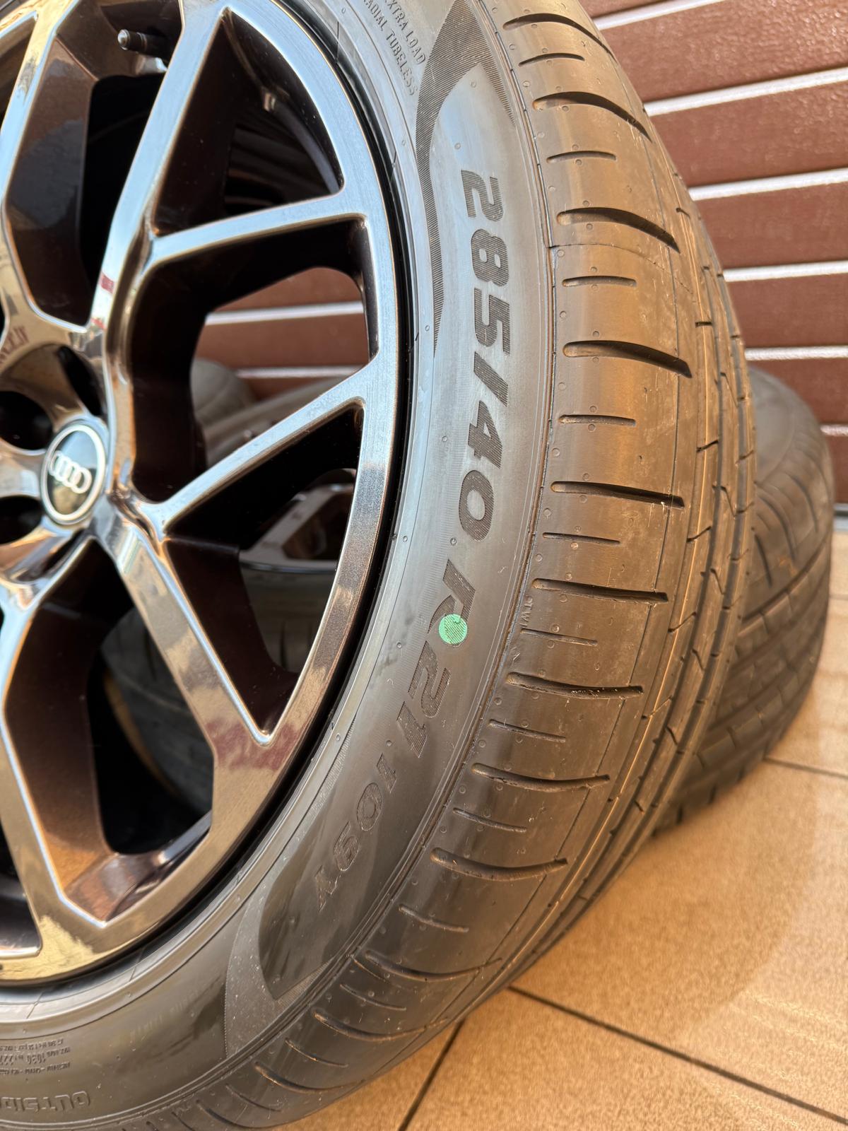 Original Q7 SQ7 Rims with summer tire Pirelli Pzero AO1 r21 - Image 4