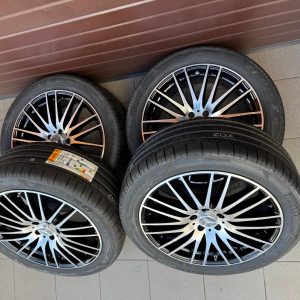 Original Glc W254 multi-spoke black Wheels with pressure sensors, Summer tire Pirelli Pzero MO1 r20