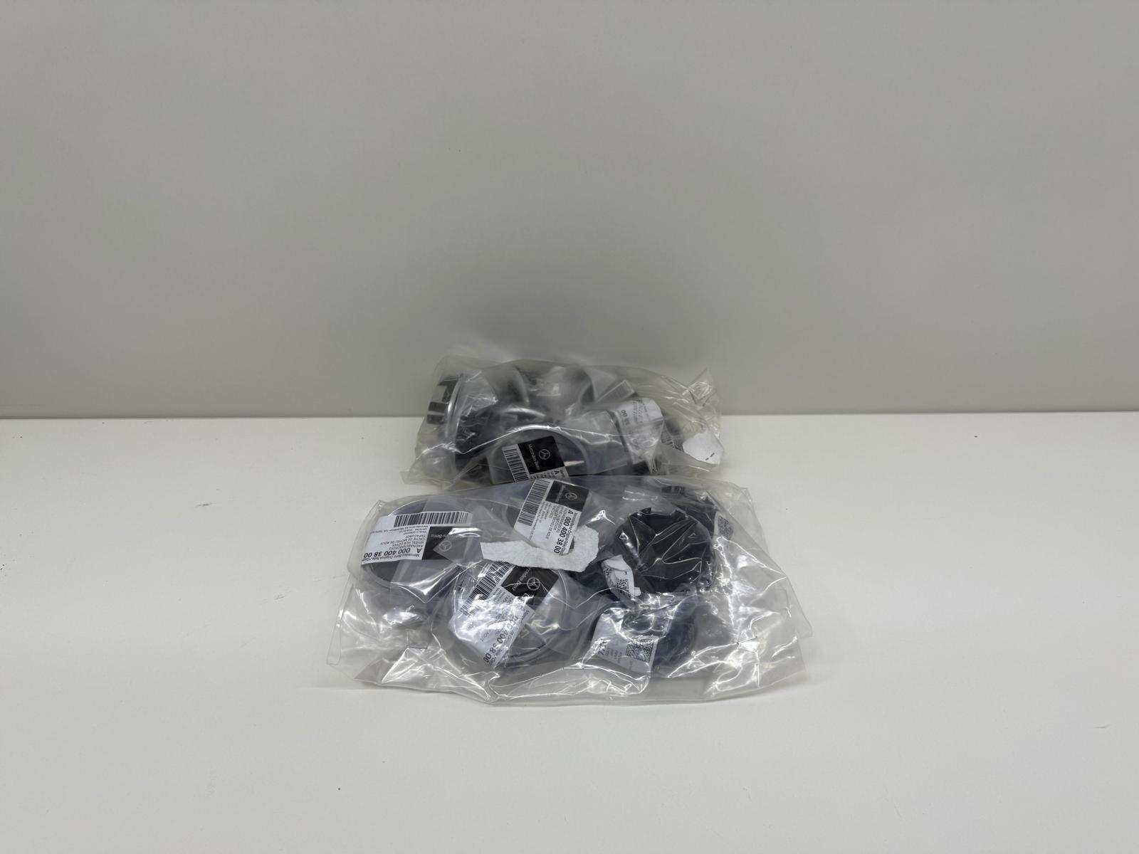Original wheels caps - Image 2
