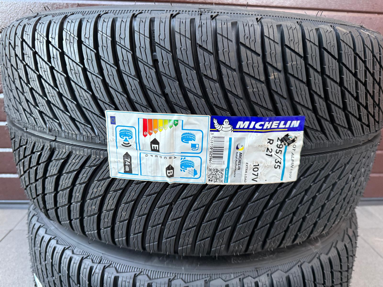 295/35r21 Michelin Pilot Alpin 5 SUV Winter tires - Image 2