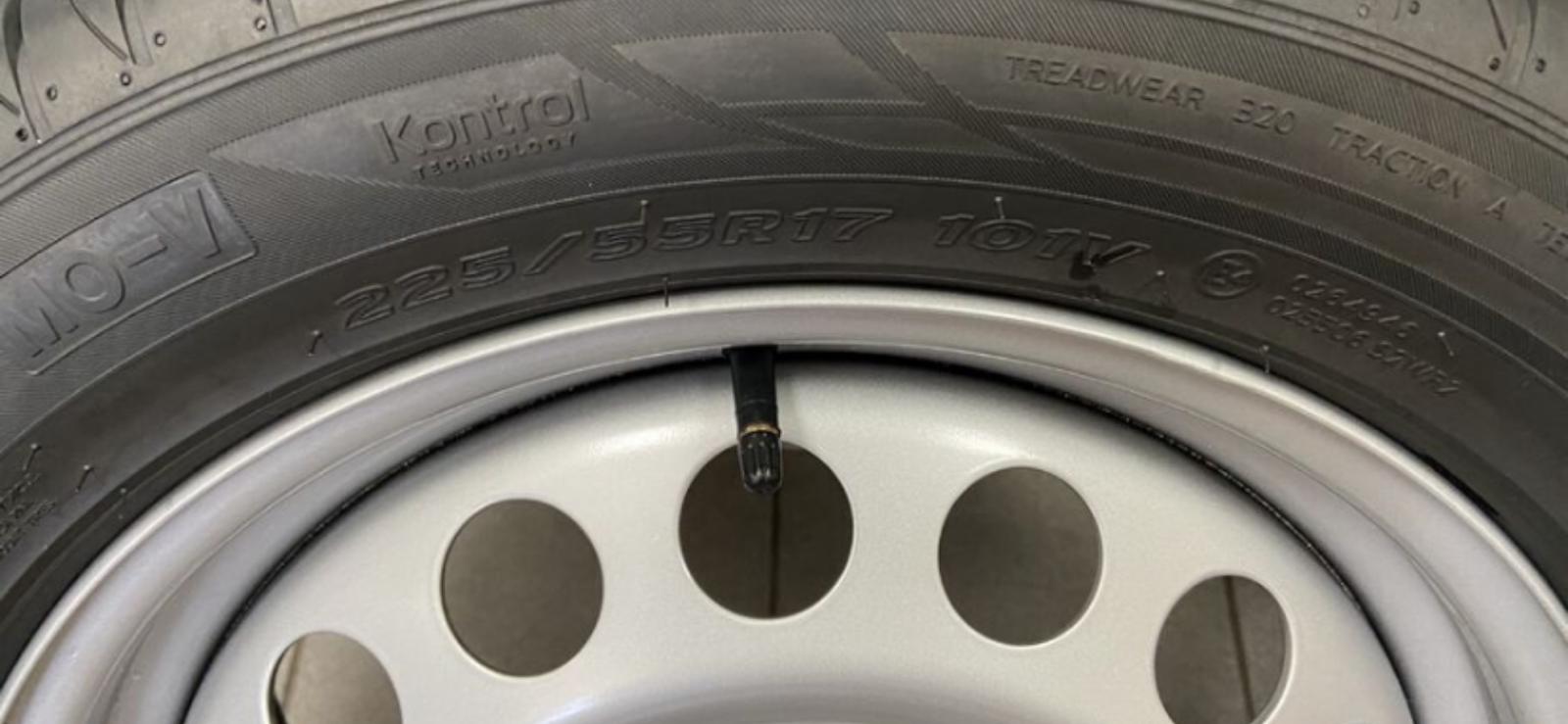Original V Class Vito W447 W448 rims with summer tires Hankook Ventus Prime2 MO-V r17 set - Image 4