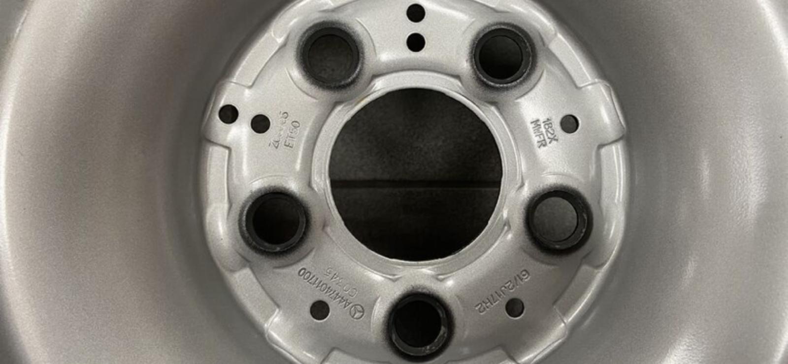 Original V Class Vito W447 W448 rims with summer tires Hankook Ventus Prime2 MO-V r17 set - Image 6