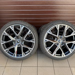 Original RS E-Tron GT Wheels with pressure sensors, summer tires Bridgestone r21