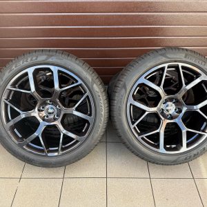 Original Q7 SQ7 Rims with summer tire Pirelli Pzero AO1 r21