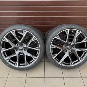 Original RS E-Tron GT Wheels with pressure sensors, summer tires Good Year r21